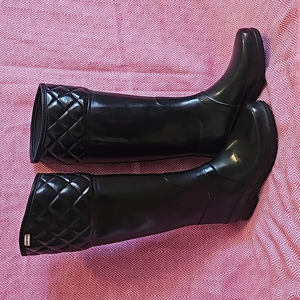 Hunter Regent Rigley Womens Size 7 Boot Quilted Black Band Riding Rain Boots